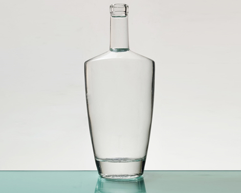 700ml Oval şekil yüksek çakmaktaşı plaka bitirmek konyak şişe
